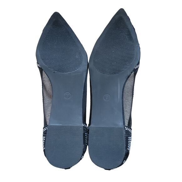 Women's Journee Batavia Pointed Toe Flat Black Synthetic/Mesh Fabric Size 7 - Picture 5 of 7